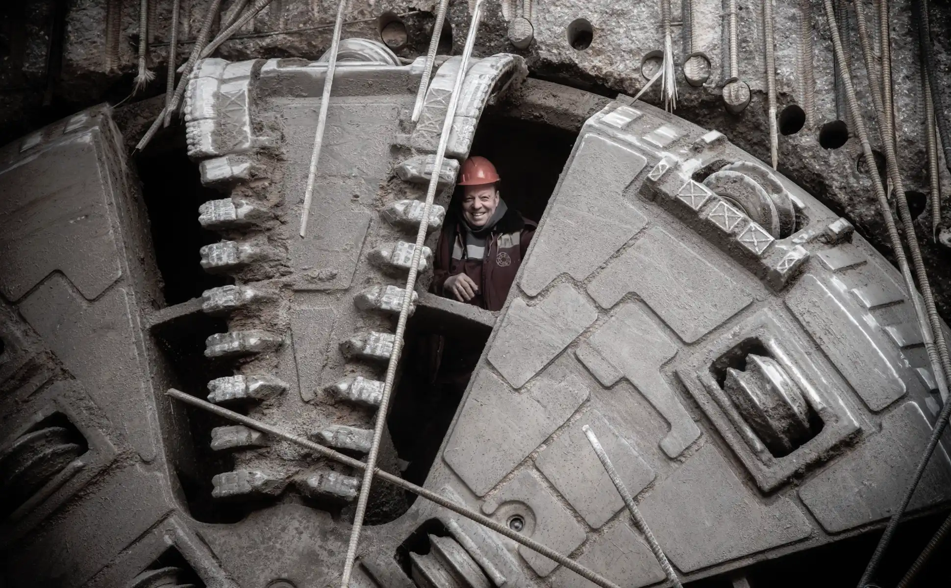 work-picture.webp work-picture.webp